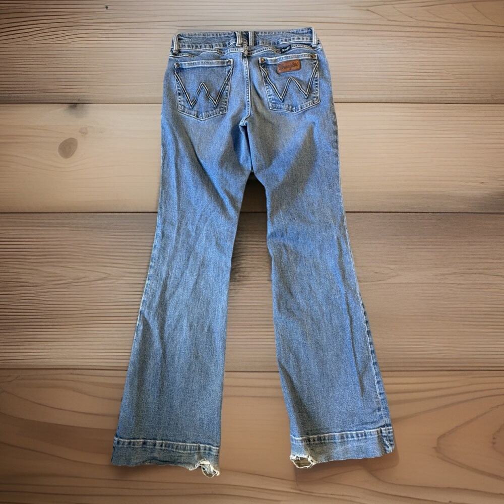 Vintage Y2K Wrangler Flare Jeans Women Sz 30x34 Light Wash Distressed Thrash Hem - Picture 2 of 12